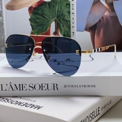 BURBERRY SUNGLASSES