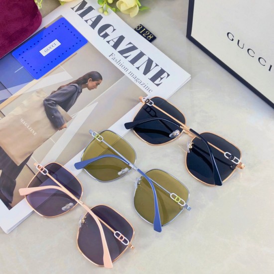 Gucci SUNGLASSES