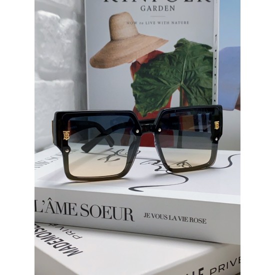 BURBERRY SUNGLASSES