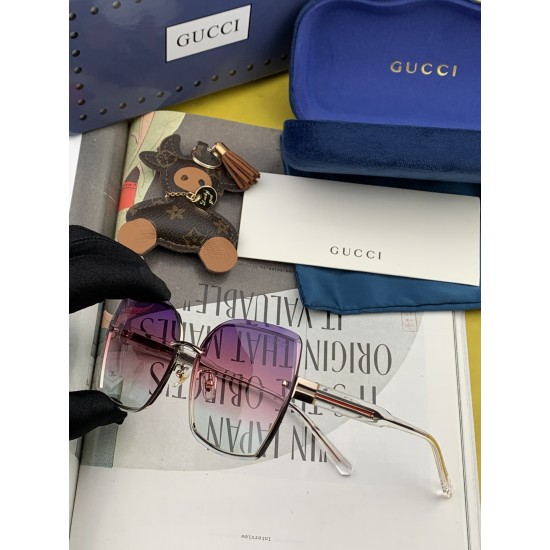Gucci SUNGLASSES