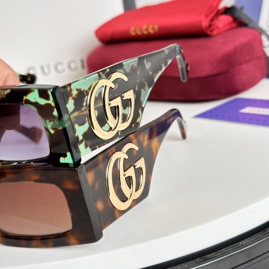 Gucci SUNGLASSES