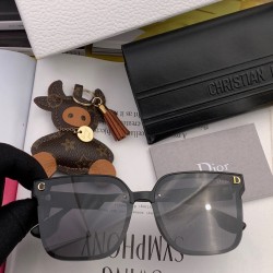 Dior SUNGLASSES