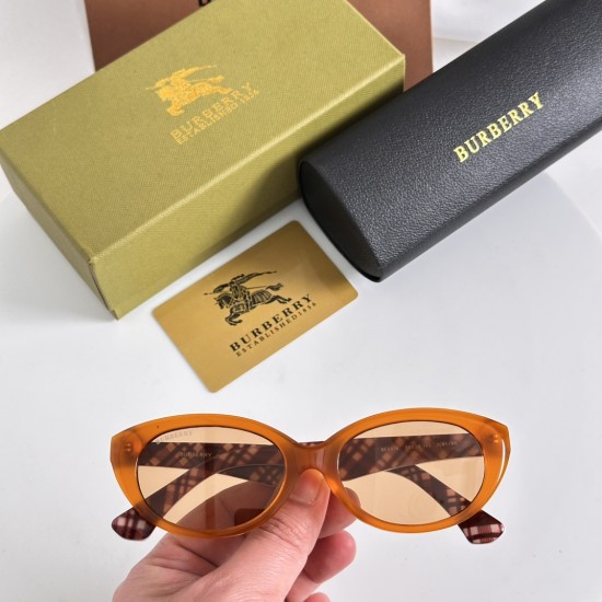 BURBERRY SUNGLASSES