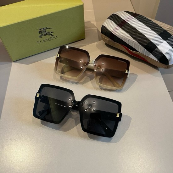 BURBERRY SUNGLASSES