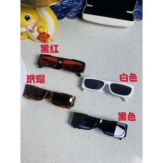 VERSACE SUNGLASSES