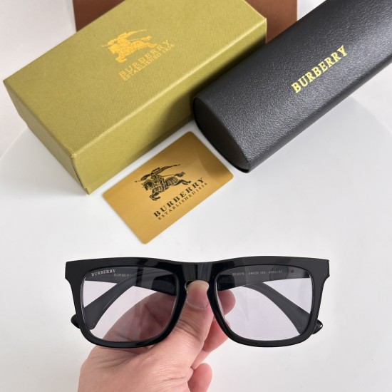 BURBERRY SUNGLASSES
