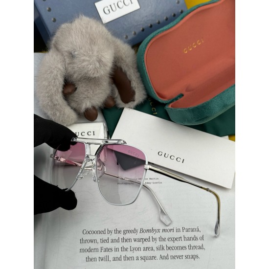 Gucci SUNGLASSES