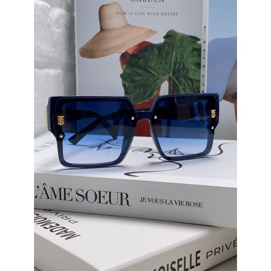 BURBERRY SUNGLASSES