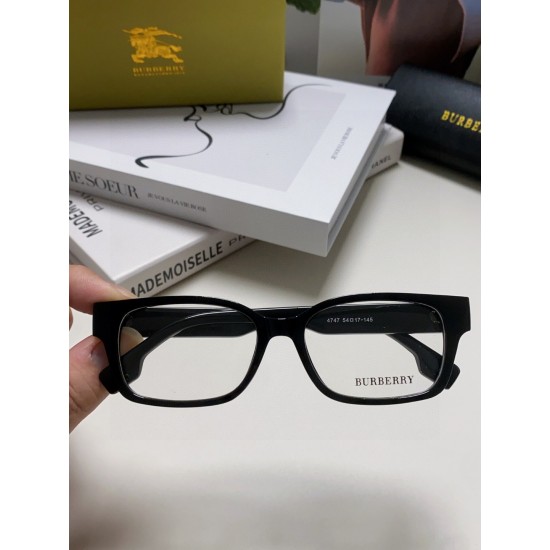 BURBERRY SUNGLASSES