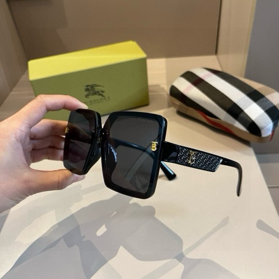 BURBERRY SUNGLASSES