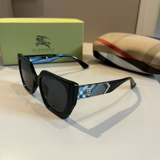 BURBERRY SUNGLASSES