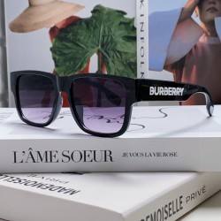 BURBERRY SUNGLASSES