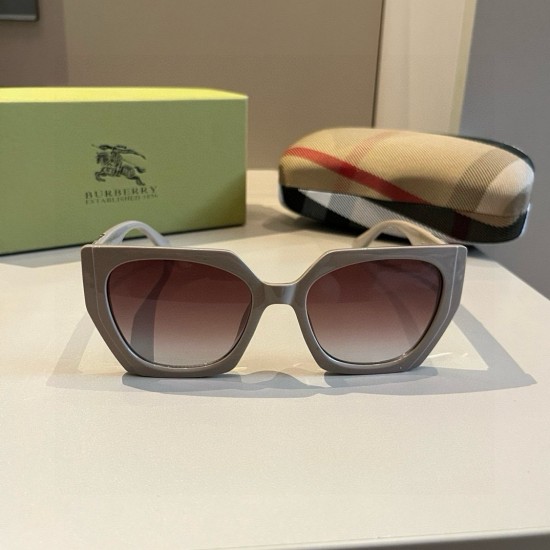 BURBERRY SUNGLASSES