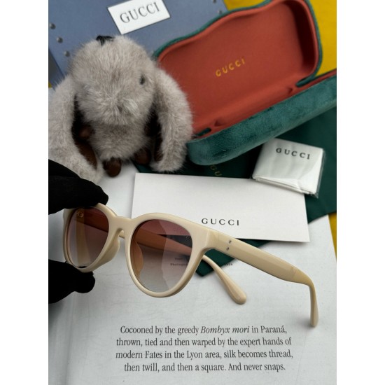 Gucci SUNGLASSES