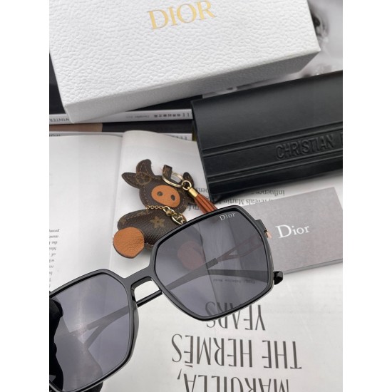 Dior SUNGLASSES