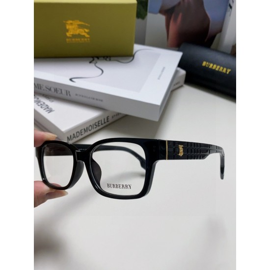 BURBERRY SUNGLASSES