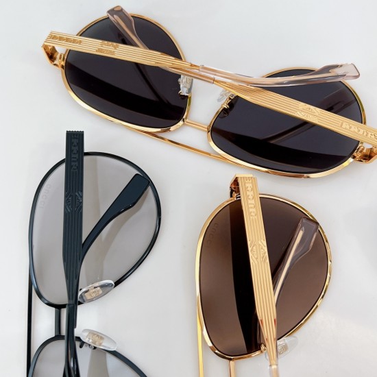 Gucci SUNGLASSES Gucci SUNGLASSES