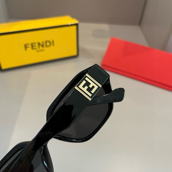 FENDI SUNGLASSES