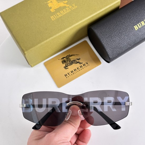 BURBERRY SUNGLASSES