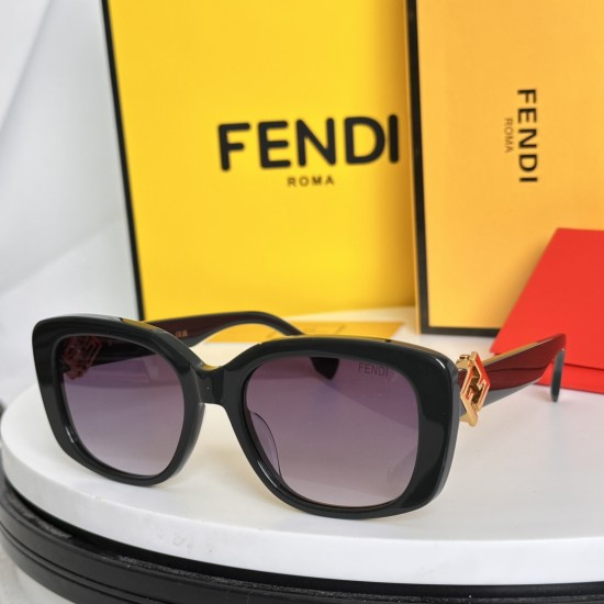 FENDI SUNGLASSES