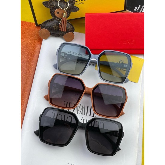 FENDI SUNGLASSES