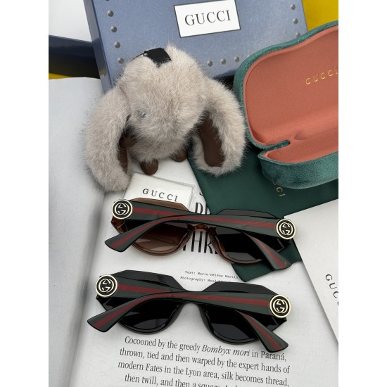 Gucci SUNGLASSES