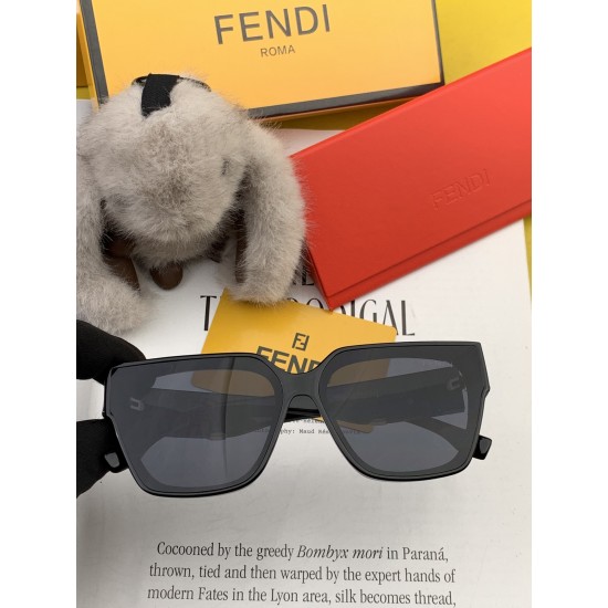 FENDI SUNGLASSES