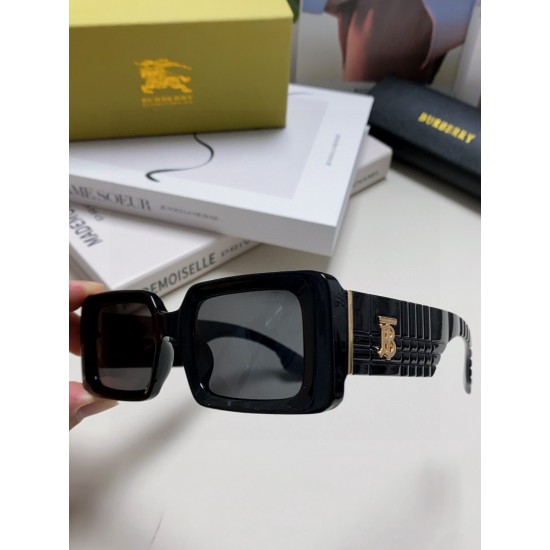 BURBERRY SUNGLASSES