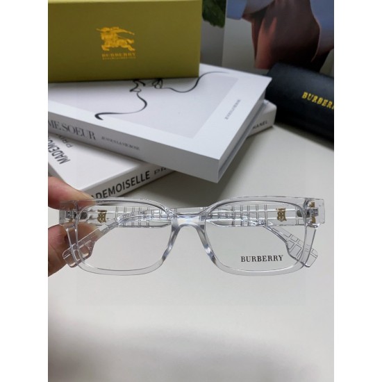 BURBERRY SUNGLASSES