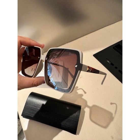 Dior SUNGLASSES
