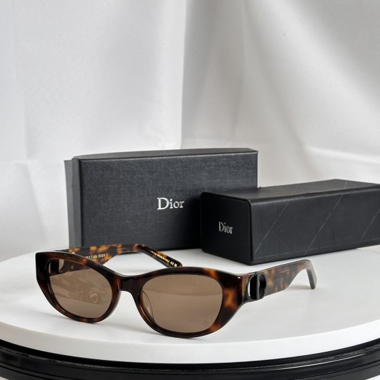 Dior SUNGLASSES