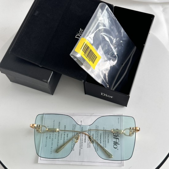 Dior SUNGLASSES