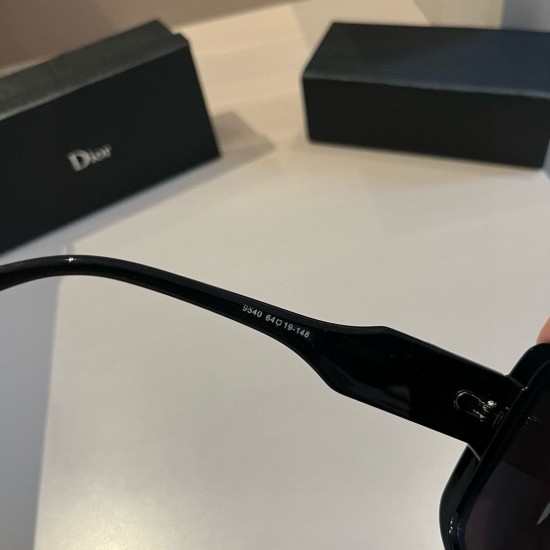 Dior SUNGLASSES