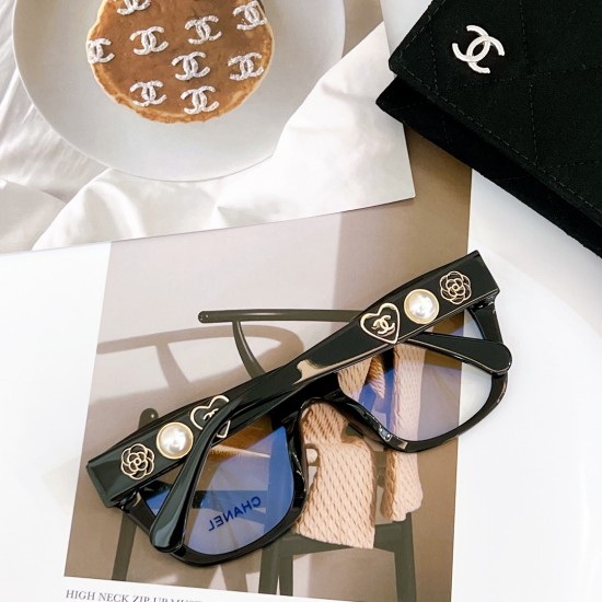 CHANEL SUNGLASSES