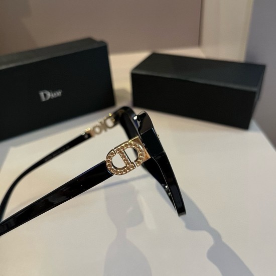 Dior SUNGLASSES