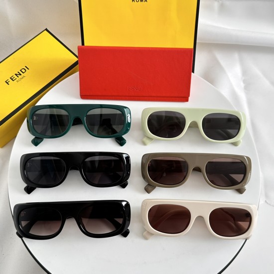 FENDI SUNGLASSES