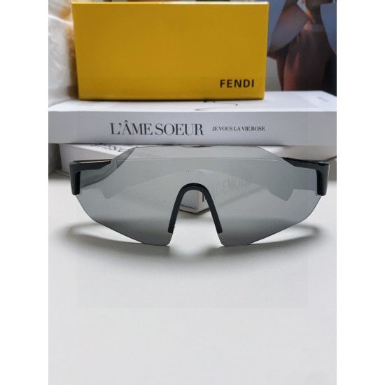 FENDI SUNGLASSES