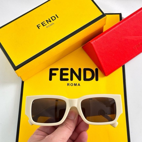 FENDI SUNGLASSES