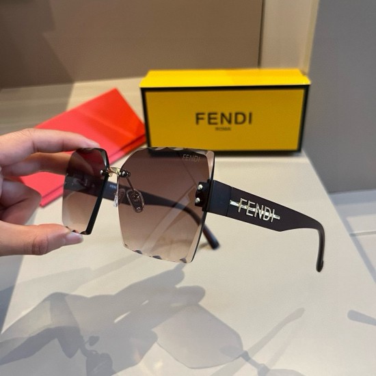 FENDI SUNGLASSES