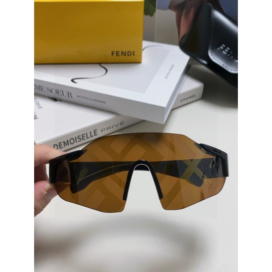 FENDI SUNGLASSES