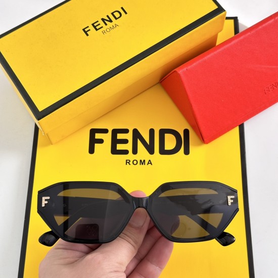 FENDI SUNGLASSES
