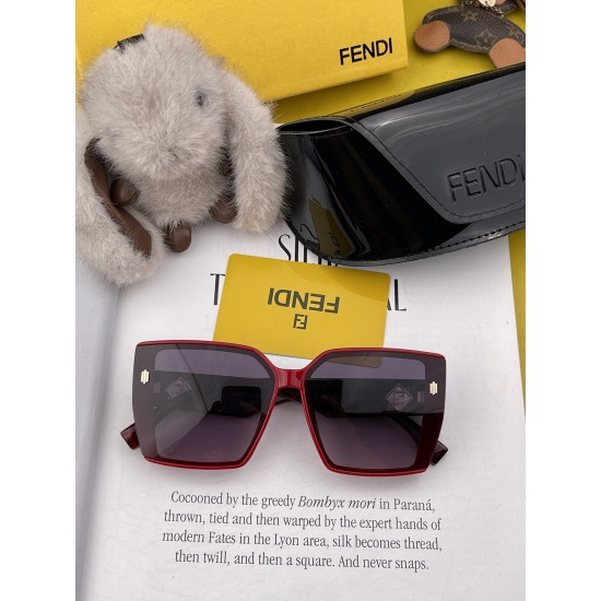 FENDI SUNGLASSES