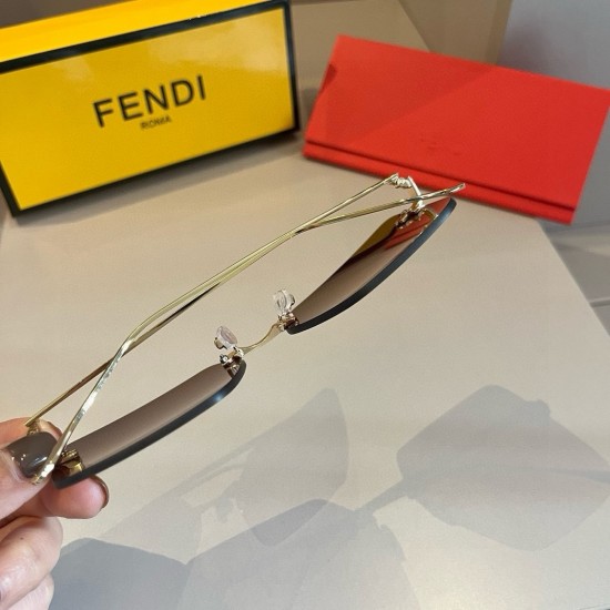 FENDI SUNGLASSES