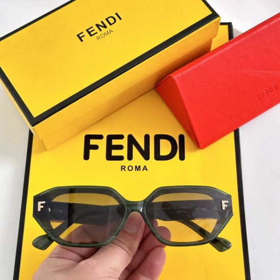 FENDI SUNGLASSES