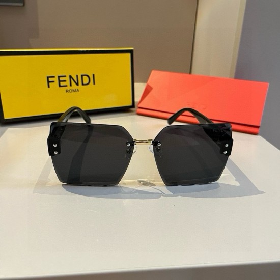 FENDI SUNGLASSES