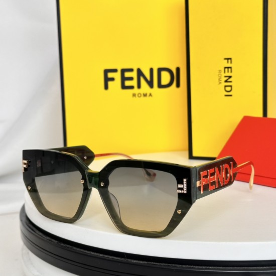 FENDI SUNGLASSES