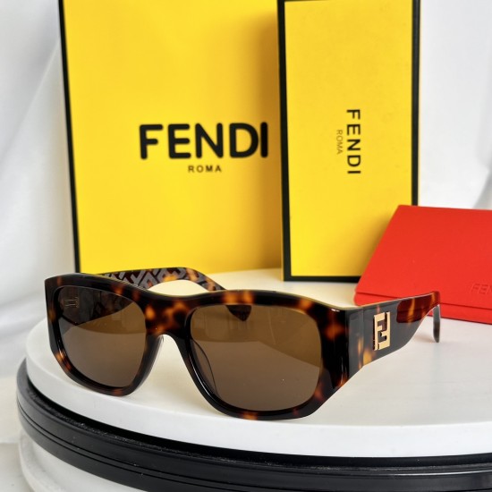 FENDI SUNGLASSES