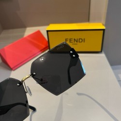 FENDI SUNGLASSES