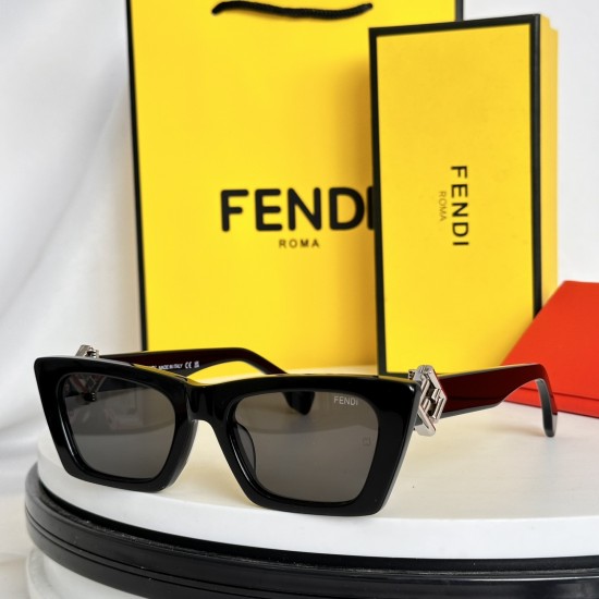 FENDI SUNGLASSES