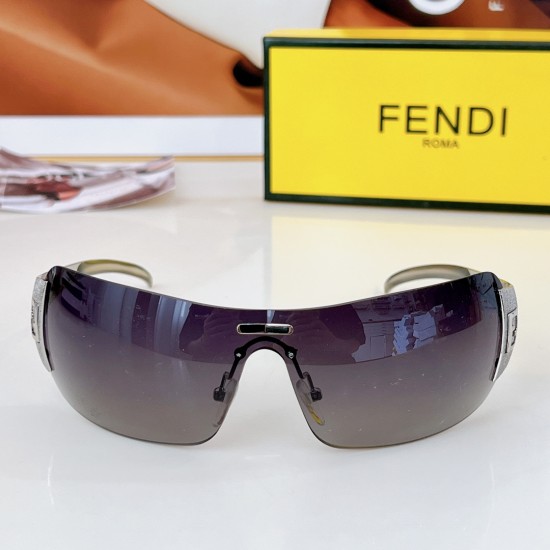 FENDI SUNGLASSES